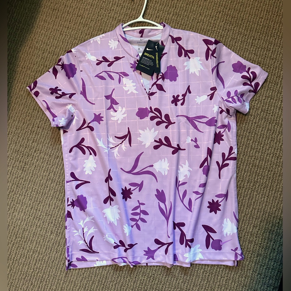 Nike Ladies golf shirt. XL